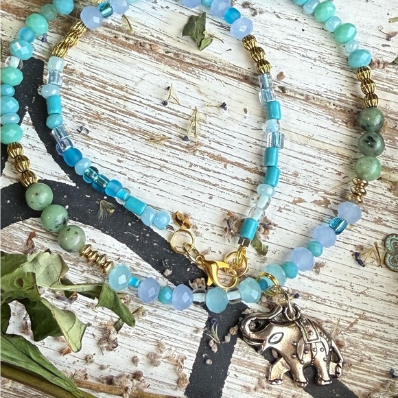 Gold and Blue Beaded Elephant Charm Bracelet sesame jasper - Picture 1 of 5